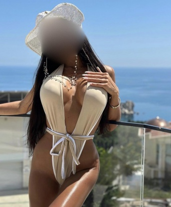 Соблазнительная шатенка с огненным характером приглашает в гости на незабываемую встречу. Я готова пуститься во все тяжкие ради твоего удовольствия. Только для истинных гурманов! 8866, 24 года